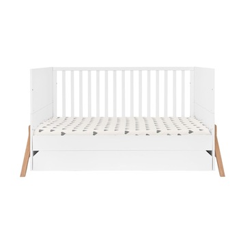 Patut bebe Lotta cu sertar, Bellamy, Lemn/MDF, transformabil, neasamblat, alb, 161 x 75 x 89 cm Patut bebe Lotta cu sertar, Bellamy, Lemn/MDF, transformabil, neasamblat, alb, 161 x 75 x 89 cm
