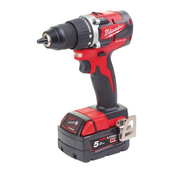 Masina de gaurit si insurubat (bormasina) pe acumulator Milwaukee M18 CBLDD-502X, 18 V, 1800 RPM, 60 Nm, acumulator, incarcator Masina de gaurit si insurubat (bormasina) pe acumulator Milwaukee M18 CBLDD-502X, 18 V, 1800 RPM, 60 Nm, acumulator, incarcator