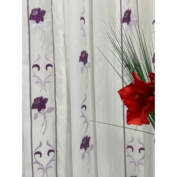 Perdea alba 1000x245cm cu broderie trandafir mov, cu rejansa by Liz Line - RD20010 Perdea alba 1000x245cm cu broderie trandafir mov, cu rejansa by Liz Line - RD20010