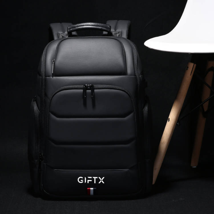 Rucsac laptop GIFTX CENTRO, ghiozdan laptop 17" cu extensie si USB extern, 46x31cm
