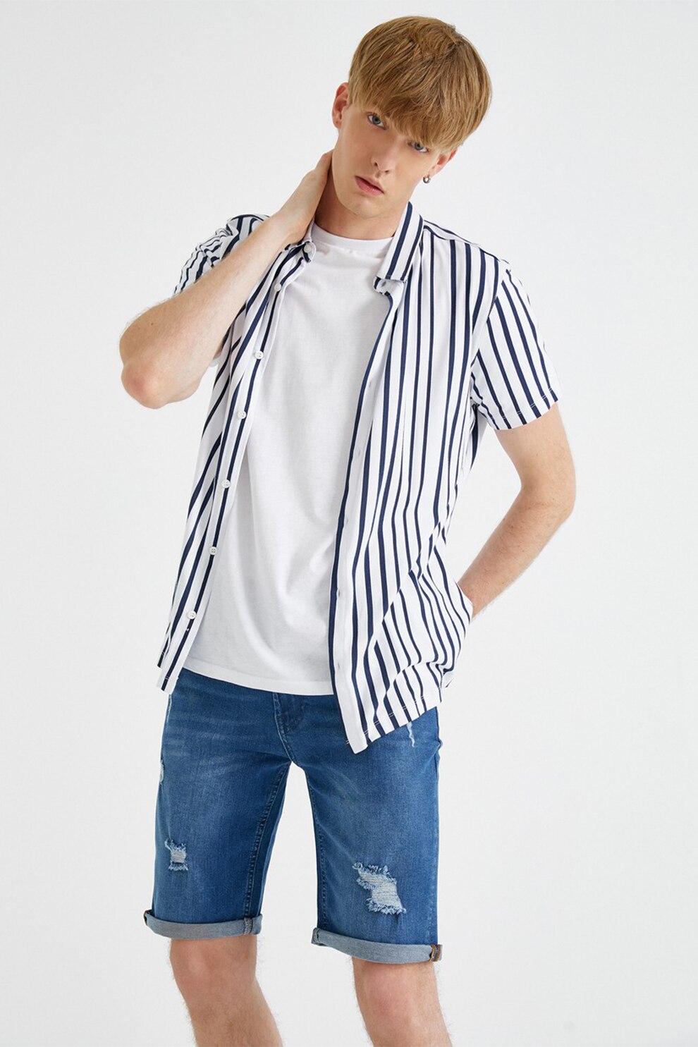 KOTON, Bermude din denim cu rupturi decorative, Albastru