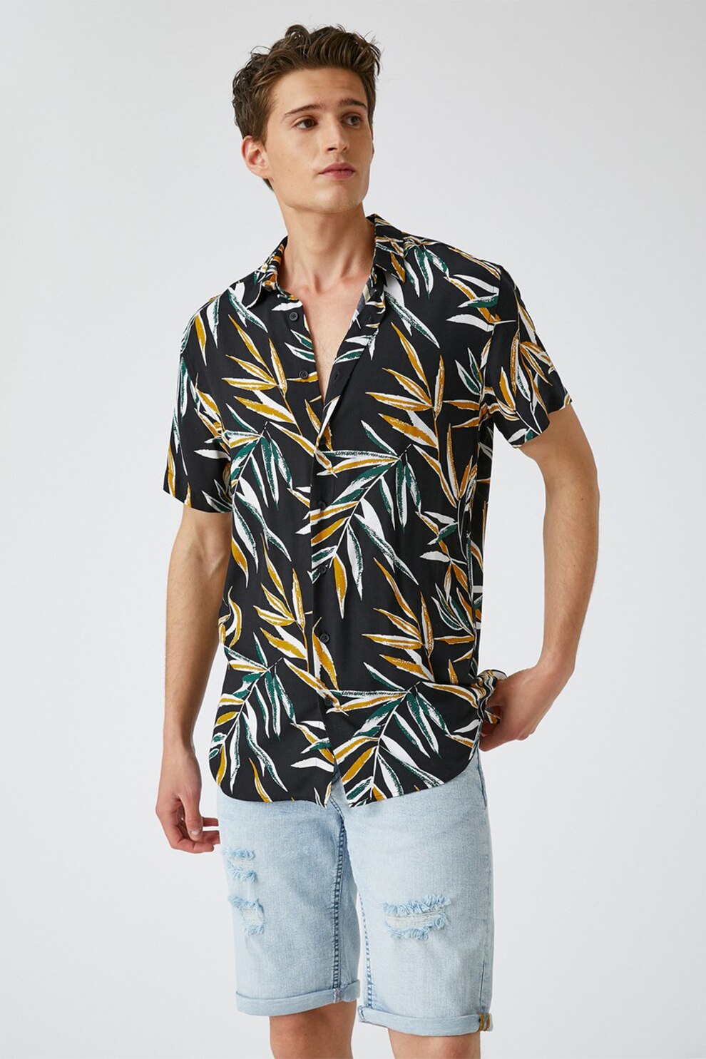 KOTON, Bermude din denim cu rupturi decorative, Albastru deschis