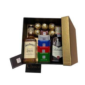 Cutie Cadou, ChocoBox, Bussines Box II, pentru Barbati include de Ciocolata si Bauturi Cutie Cadou, ChocoBox, Bussines Box II, pentru Barbati include de Ciocolata si Bauturi