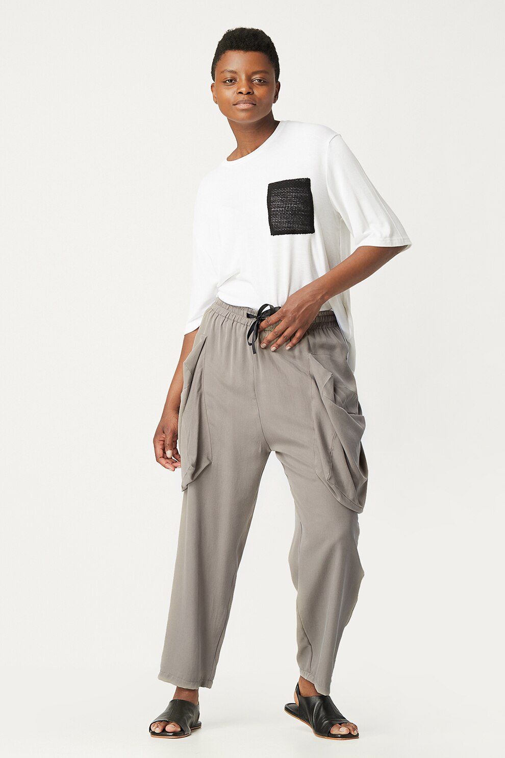 Antonia M, Pantaloni cu buzunare supradimensionate, Gri