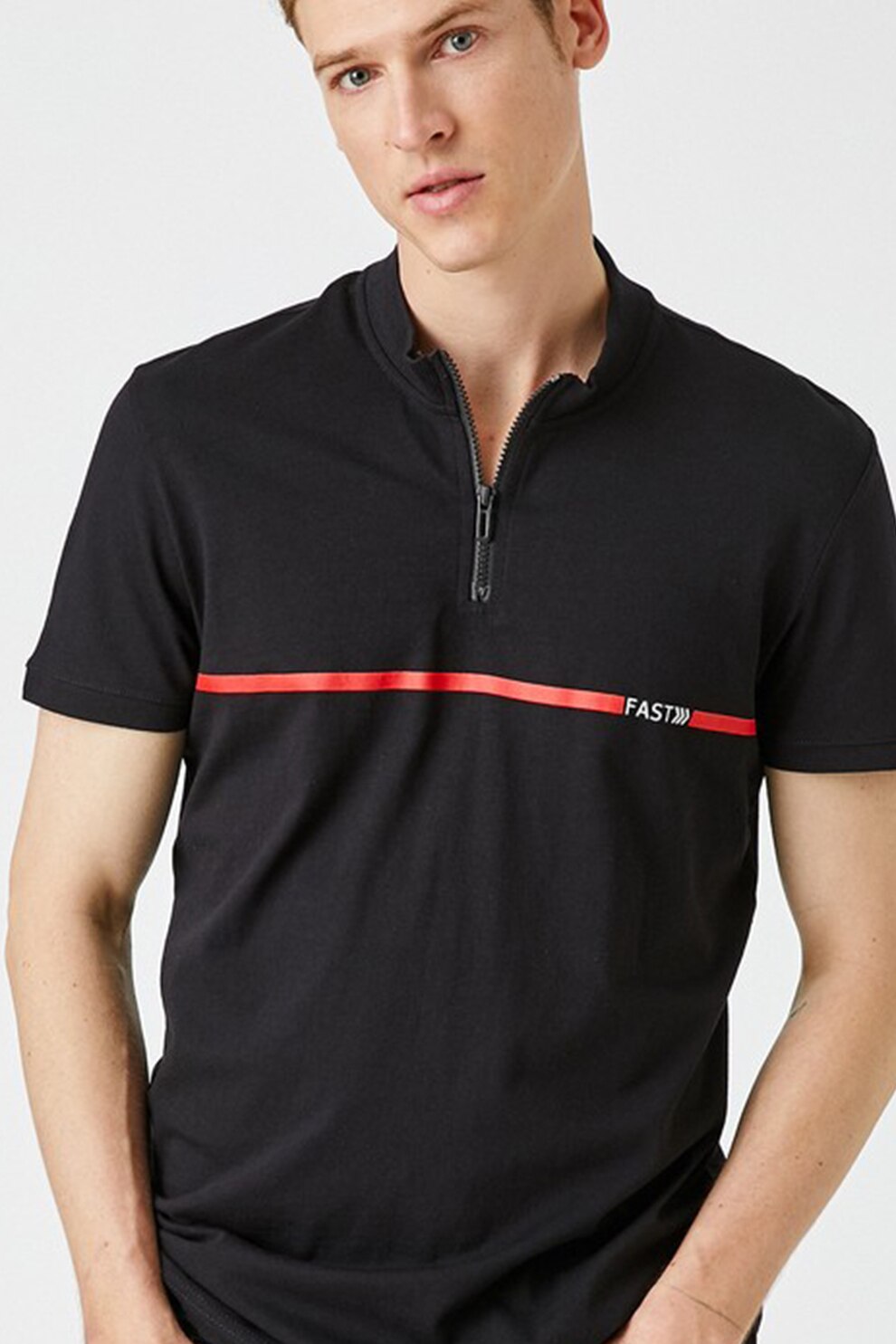 KOTON, Tricou de bumbac cu fenta scurta cu fermoar, Negru/Rosu, S