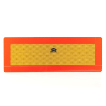 Set 2 panouri reflectorizante de dimensiune 565x200 mm Set 2 panouri reflectorizante de dimensiune 565x200 mm