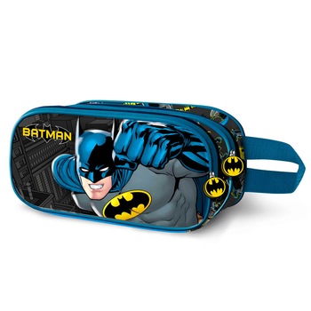 Penar DC Comics - Batman, neechipat, 2 compartimente, design 3D, lungime 22 cm, inaltime 10 cm Penar DC Comics - Batman, neechipat, 2 compartimente, design 3D, lungime 22 cm, inaltime 10 cm