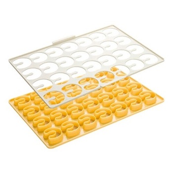 Sablon 28 forme fursecuri Tescoma, Plastic, Galben/Alb Sablon 28 forme fursecuri Tescoma, Plastic, Galben/Alb