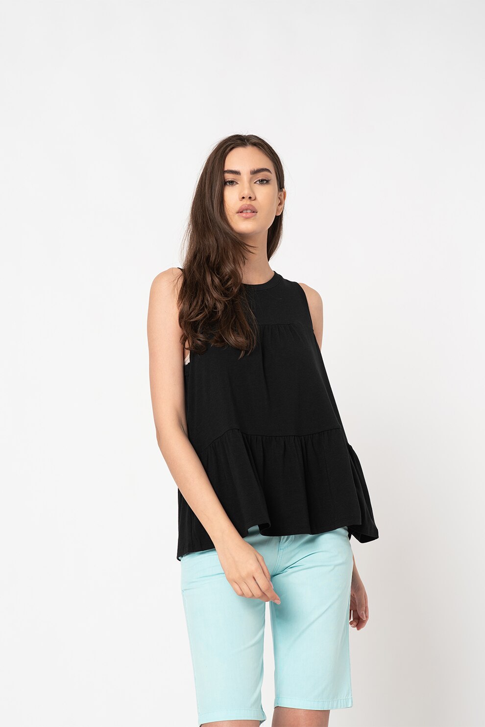 GAP, Top lejer cu terminatie peplu, Negru
