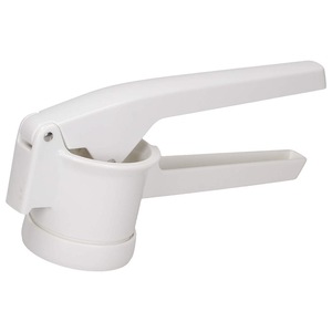 Polonice, linguri si clesti de bucatarie