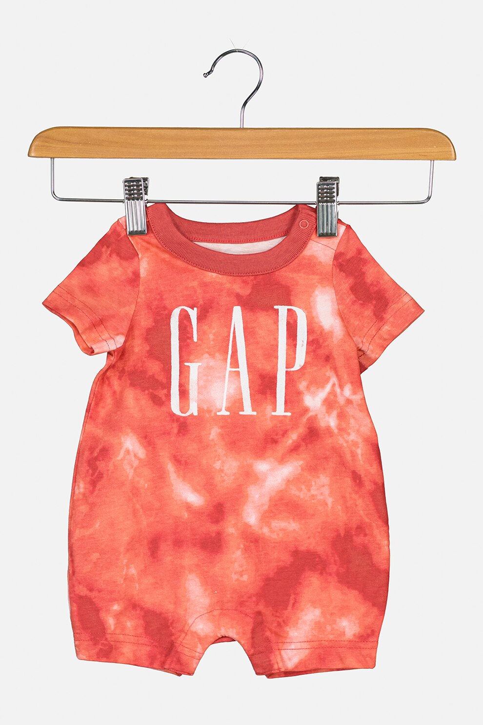 GAP, Salopeta scurta cu model tie-dye, Rosu melange