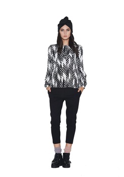 Bluza de dama cu imprimeu grafic, KVINNA, 100% vascoza Bluza de dama cu imprimeu grafic, KVINNA, 100% vascoza