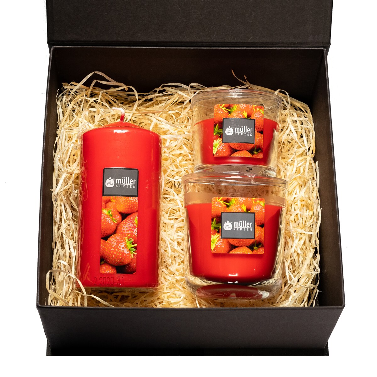 Set 3 lumanari cadou Fantasy- Strawberry Love