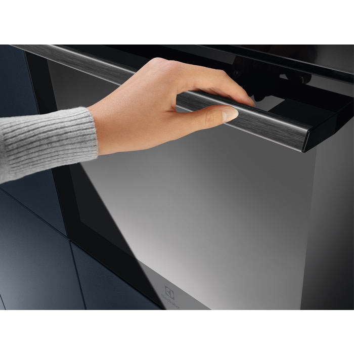 Фурна Electrolux EOD5C50Z SteamBake за вграждане с функция пара, 72L ...
