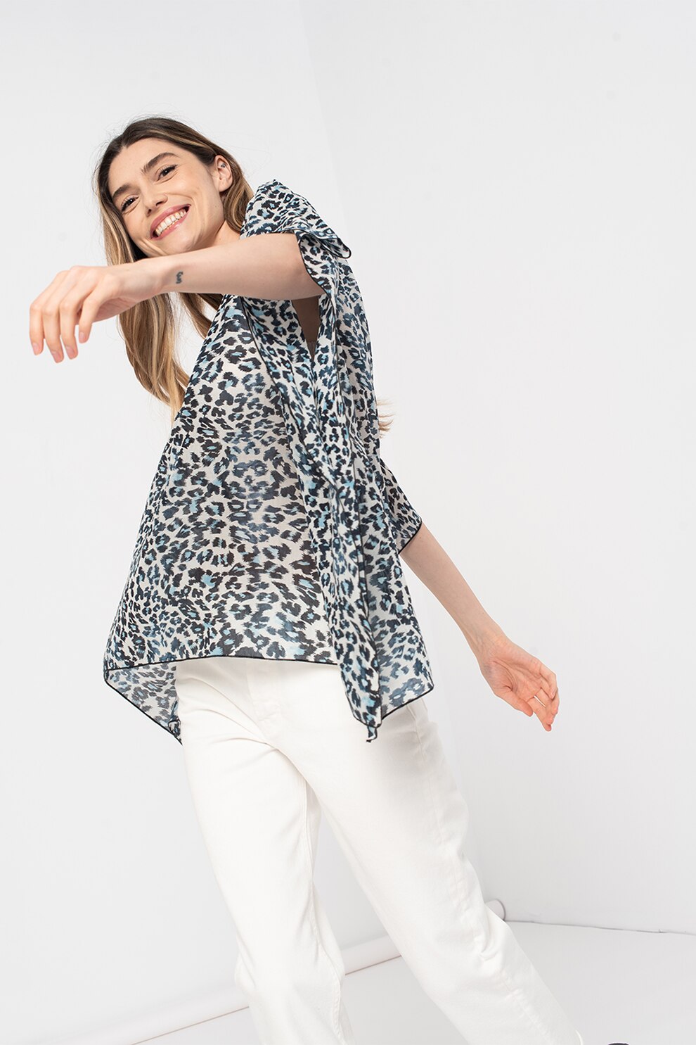 Amazing, Bluza vaporoasa cu terminatie asimetrica, Gri/negru, One Size