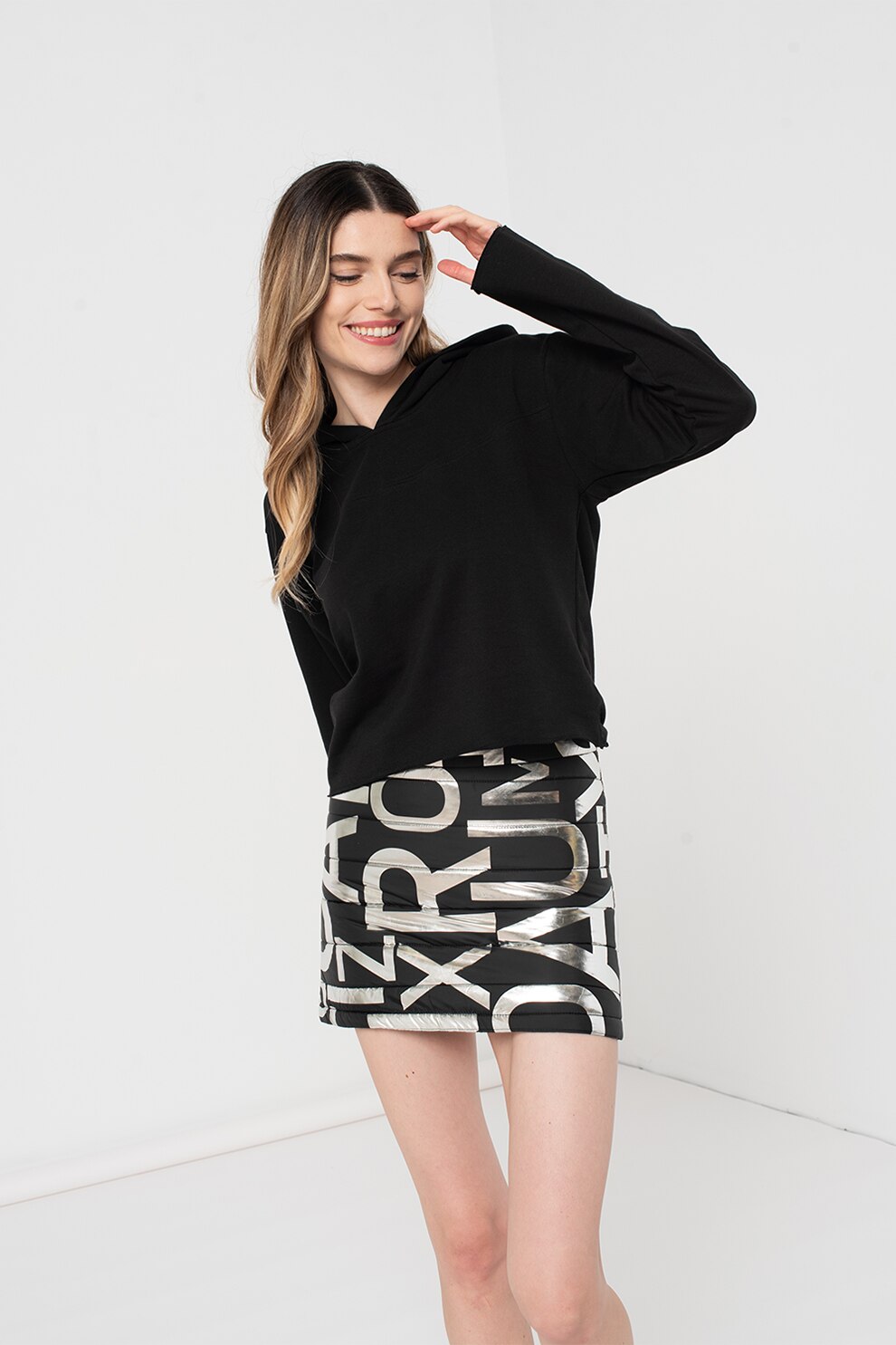 Amazing, Hanorac cu terminatii nefinisate, Negru