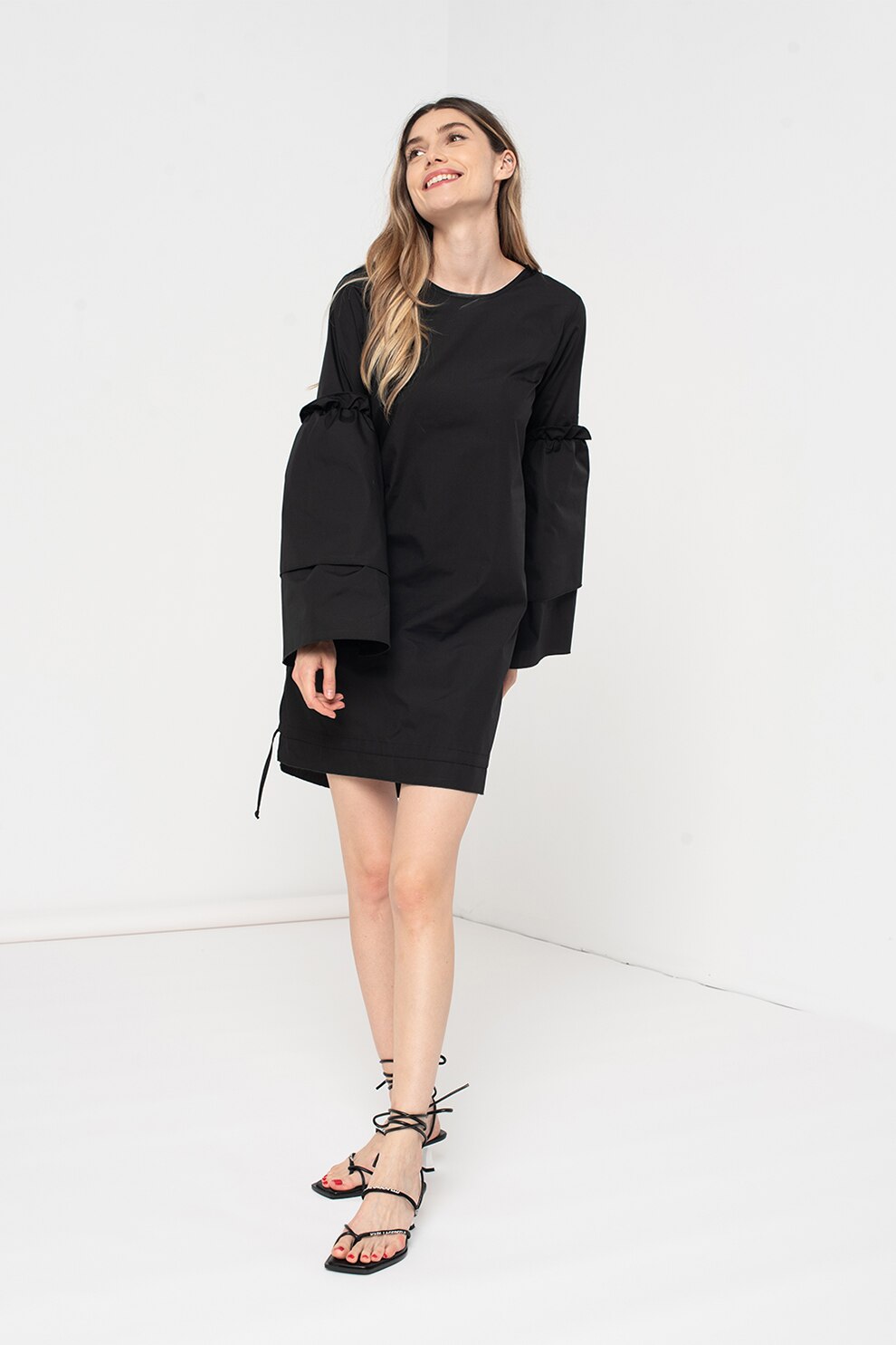 Amazing, Rochie lejera cu maneci evazate, Negru