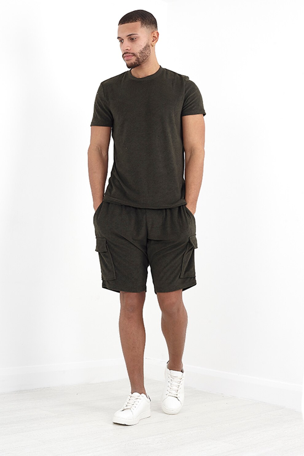 BRAVE SOUL, Set de pantaloni scurti cargo si tricou Maguire, Kaki