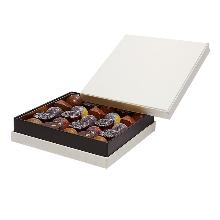 Praliné csokoládé, Velentino fehér doboz, 240g