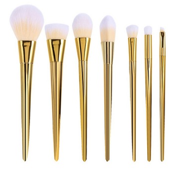 Set pensule Lila Rossa MU 7 maner gold Set pensule Lila Rossa MU 7 maner gold