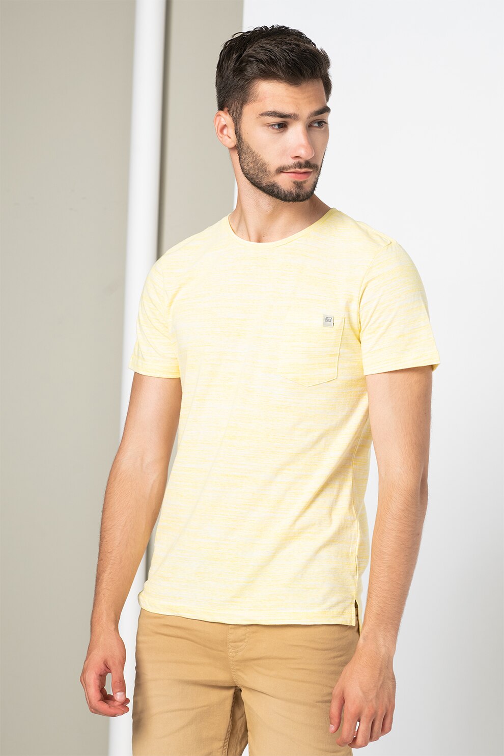 BLEND, Tricou cu decolteu la baza gatului si buzunar pe piept, Galben pai