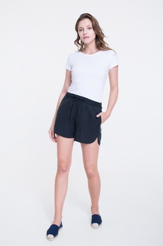 Big Star, Pantaloni scurti din lyocell cu snur si terminatii rotunjte, Bleumarin inchis Big Star, Pantaloni scurti din lyocell cu snur si terminatii rotunjte, Bleumarin inchis