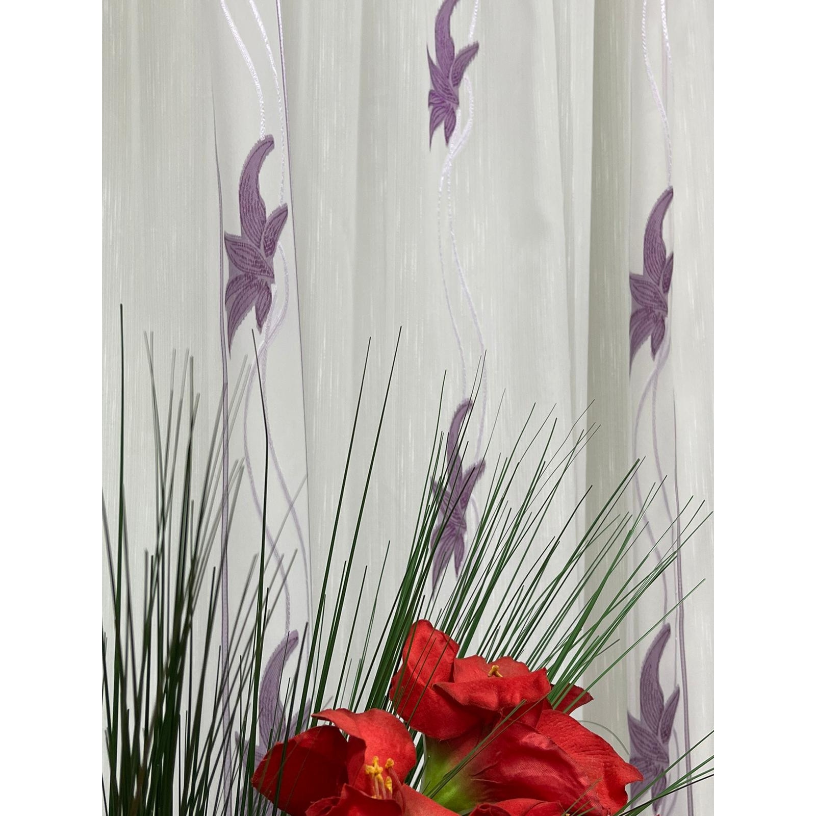 Perdea alba 600x245cm brodata cu crini stilizati mov, cu rejansa, by Liz Line - RD2116