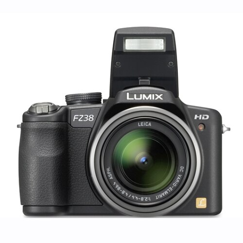 Aparat foto digital Panasonic FZ38, 12.1MP, negru, Cablu HDMI Aparat foto digital Panasonic FZ38, 12.1MP, negru, Cablu HDMI