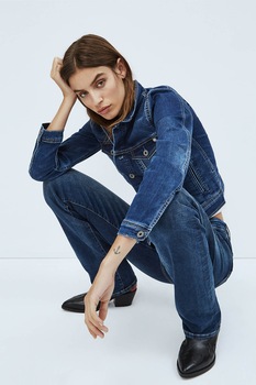 Pepe Jeans London, Jacheta de denim cu aspect decolorat, Albastru inchis Pepe Jeans London, Jacheta de denim cu aspect decolorat, Albastru inchis