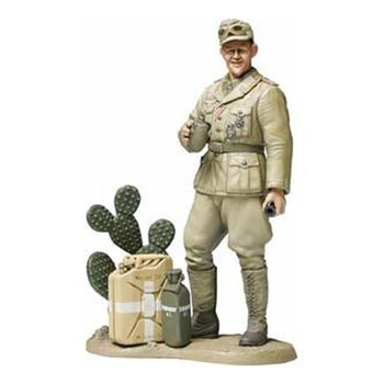Figurina Tamiya WWII Wehrmacht Tank Crewman Africa Corps 1:16 TAM 36310 Figurina Tamiya WWII Wehrmacht Tank Crewman Africa Corps 1:16 TAM 36310