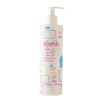 Lotiune de corp Sweet as Cherry Pie, Bomb Cosmetics, 300 ml Lotiune de corp Sweet as Cherry Pie, Bomb Cosmetics, 300 ml