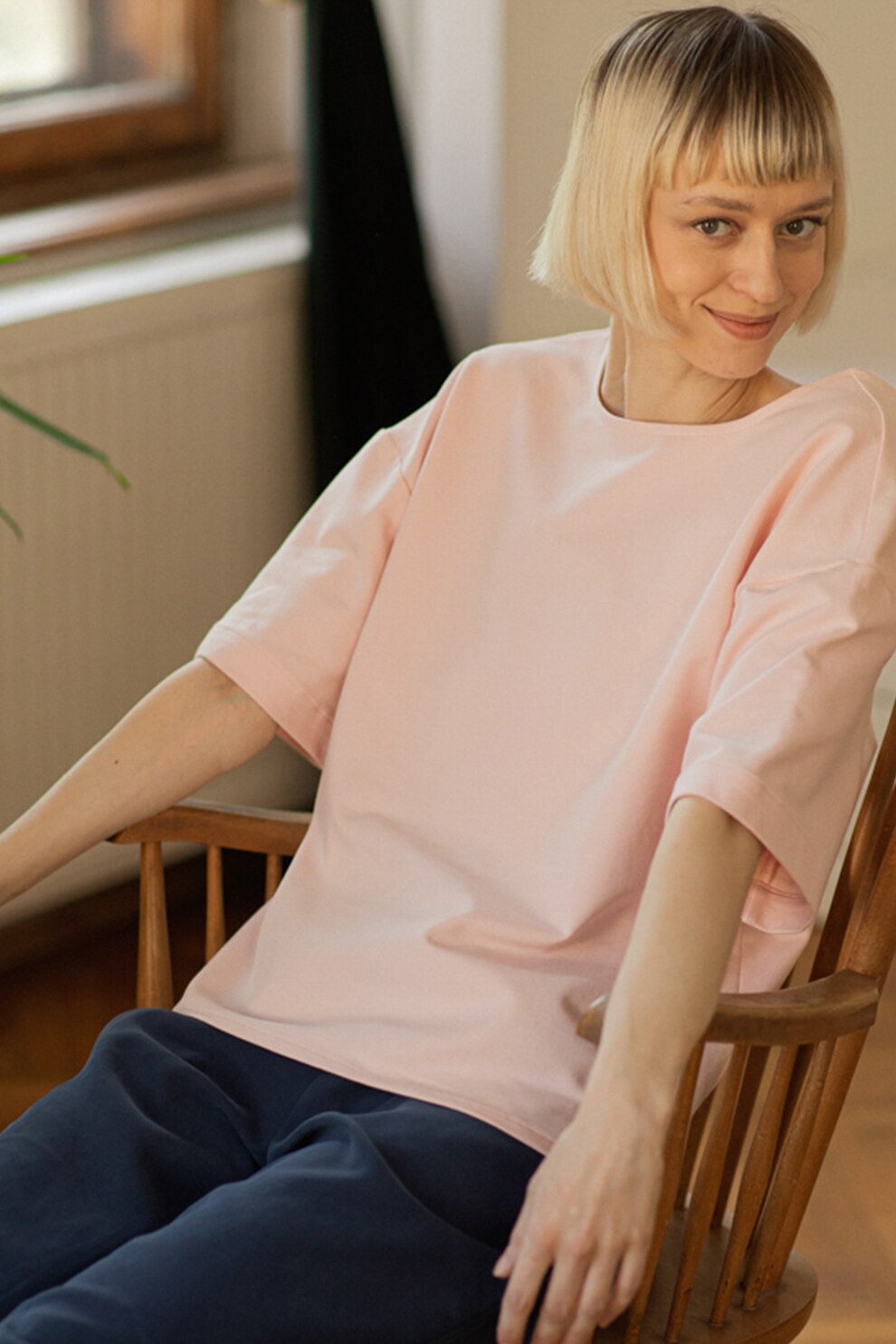 UNDRESS, Tricou supradimensionat cu partea din spate in V, Roz pal