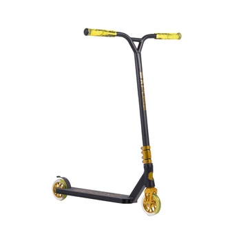 Trotineta Freestyle NOVOKIDS™ Xpose Stunter PRO, Maner 57 cm latime, Max 100 kg, Frana picior, Cadru si roti aluminiu, Diametru roata 110 mm, Portocaliu Gold Trotineta Freestyle NOVOKIDS™ Xpose Stunter PRO, Maner 57 cm latime, Max 100 kg, Frana picior, Cadru si roti aluminiu, Diametru roata 110 mm, Portocaliu Gold