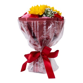 Buchet multicolor 11 Trandafiri si Floarea soarelui din sapun, rosu CD 4451_rosu Buchet multicolor 11 Trandafiri si Floarea soarelui din sapun, rosu CD 4451_rosu