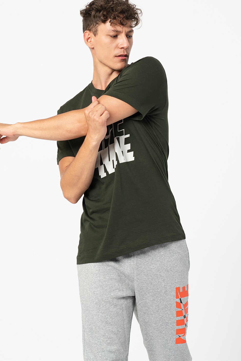 Nike, Tricou de bumbac Swoosh Block, Verde militar/ Alb