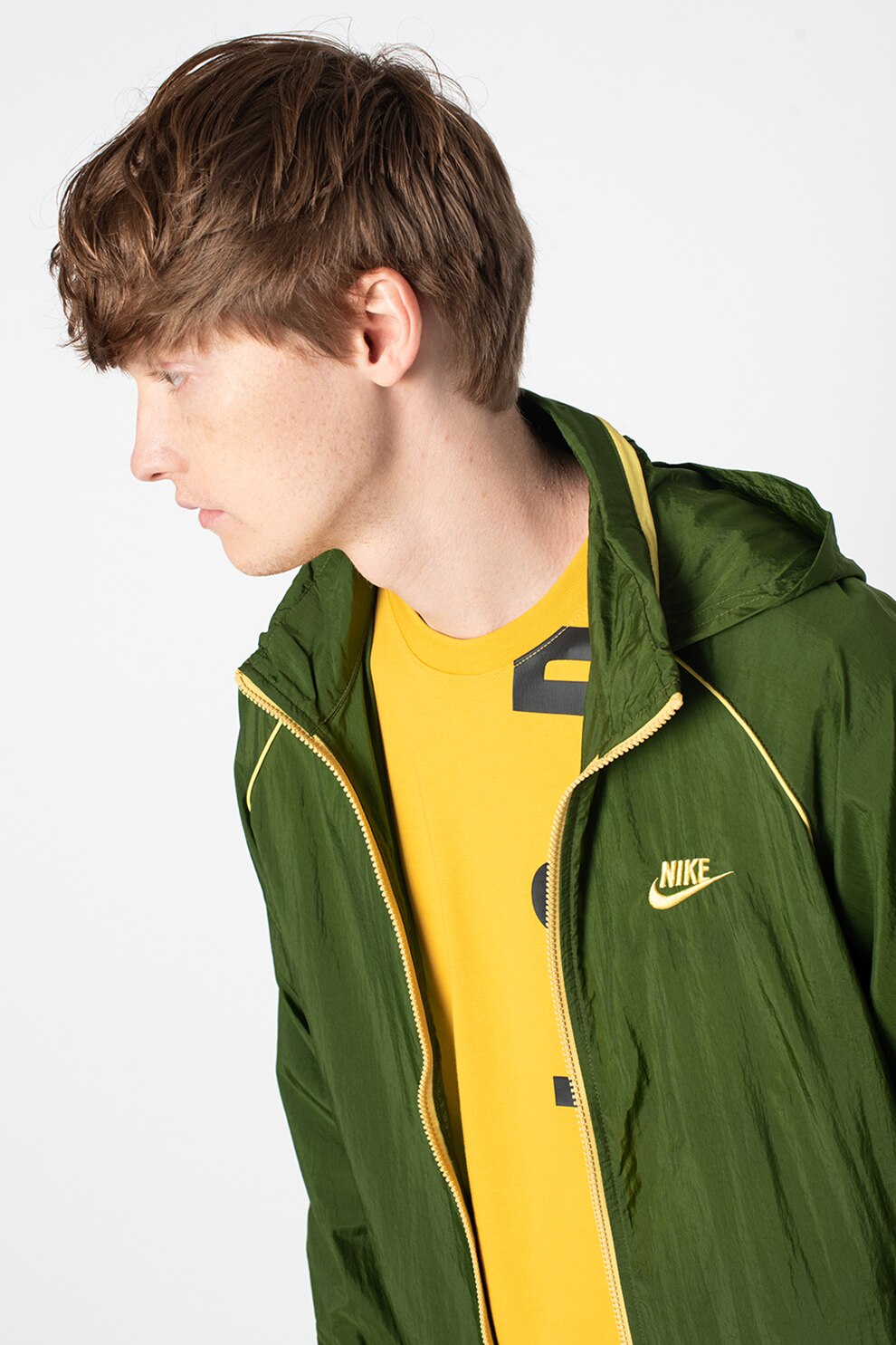 Nike, Jacheta cu logo brodat Classic Core, Verde militar/Galben