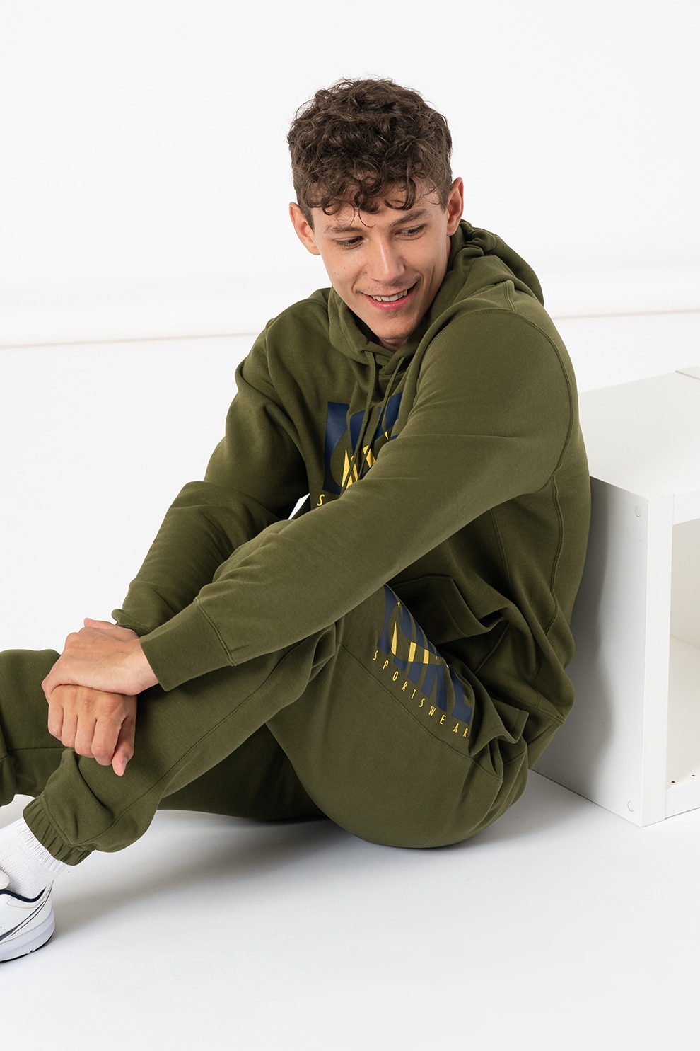 Nike, Trening cu gluga si imprimeu logo, Verde militar