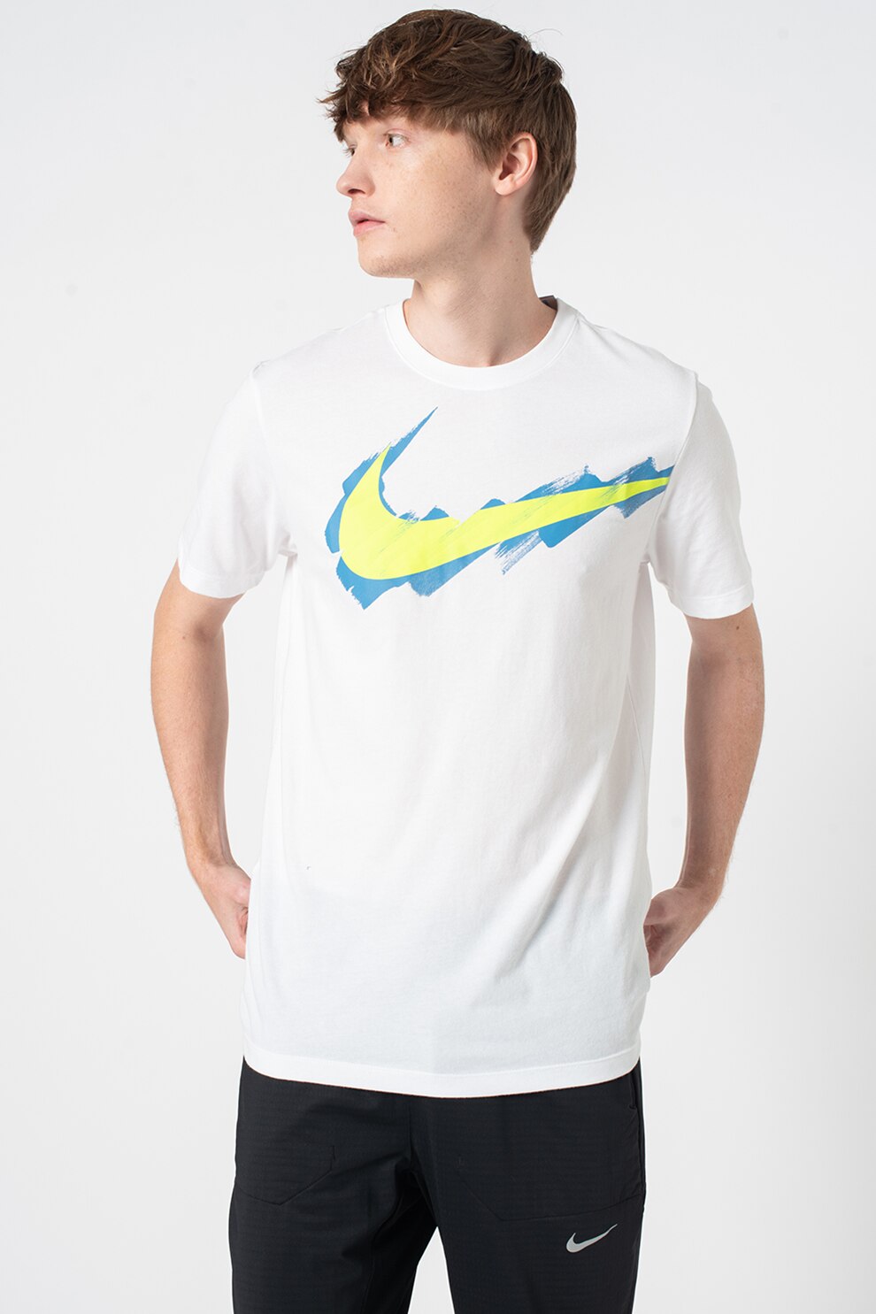 Nike, Tricou cu logo supradimensionat, pentru fitness, Alb optic/Galben neon/Albastru inchis
