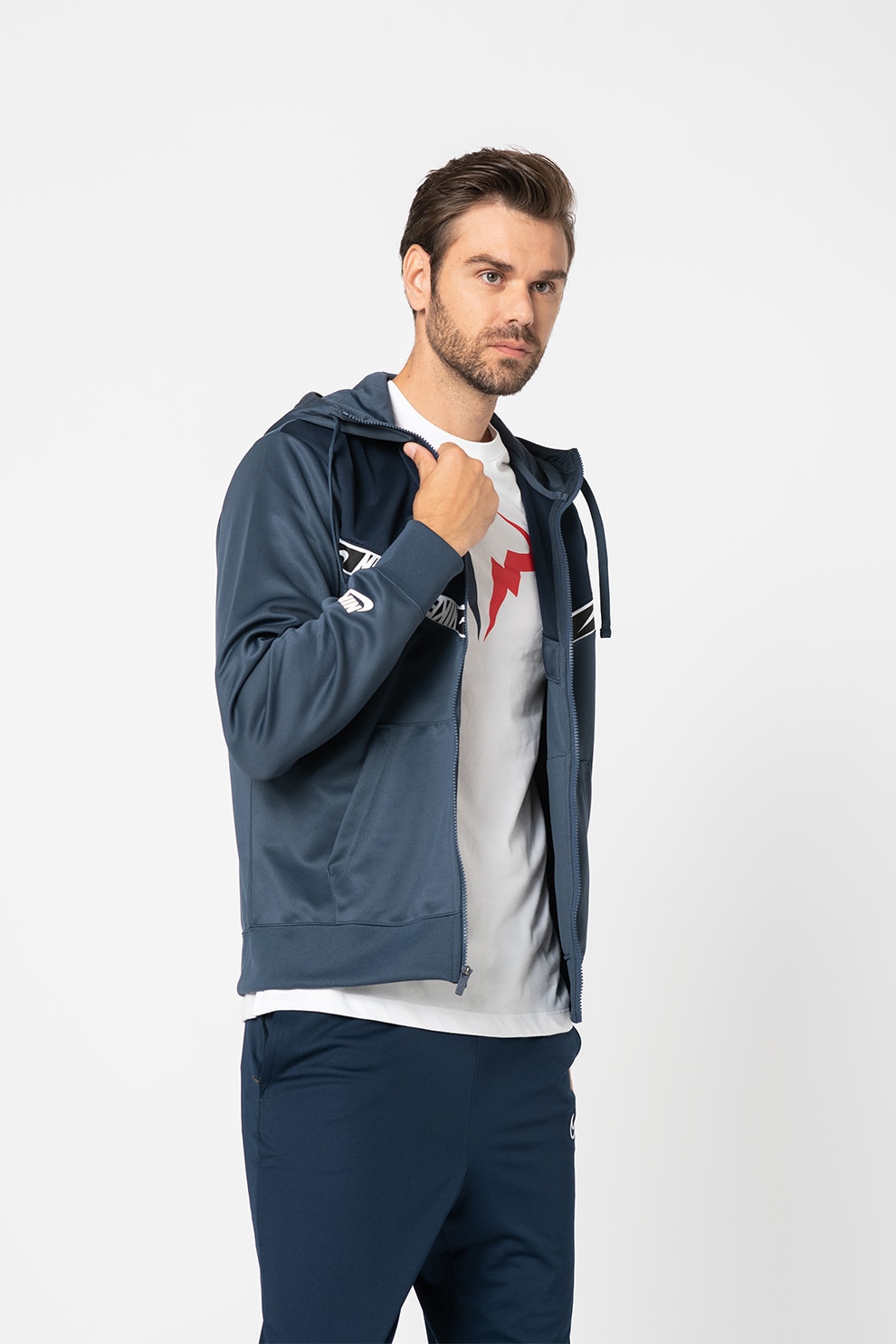 Nike, Hanorac cu fermoar si logo Repeat Sport, gri carbune, bleumarin, negru