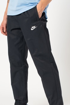 Nike, Pantaloni sport conici cu buzunare laterale, Negru Nike, Pantaloni sport conici cu buzunare laterale, Negru