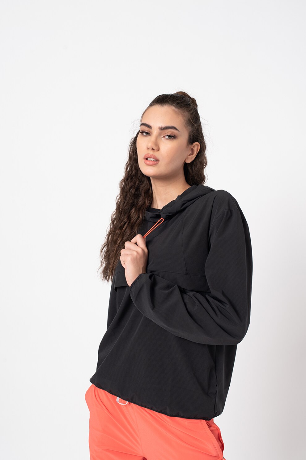 Nike, Hanorac cu tehnologie Dri-Fit pentru alergare, Negru