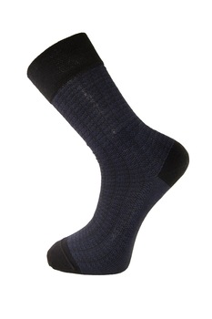 Sosete barbati din bumbac mercerizat si fibre de bambus Newton, M09, Negru si bluemarin, cu motive geometrice, 41-44 EU Sosete barbati din bumbac mercerizat si fibre de bambus Newton, M09, Negru si bluemarin, cu motive geometrice, 41-44 EU