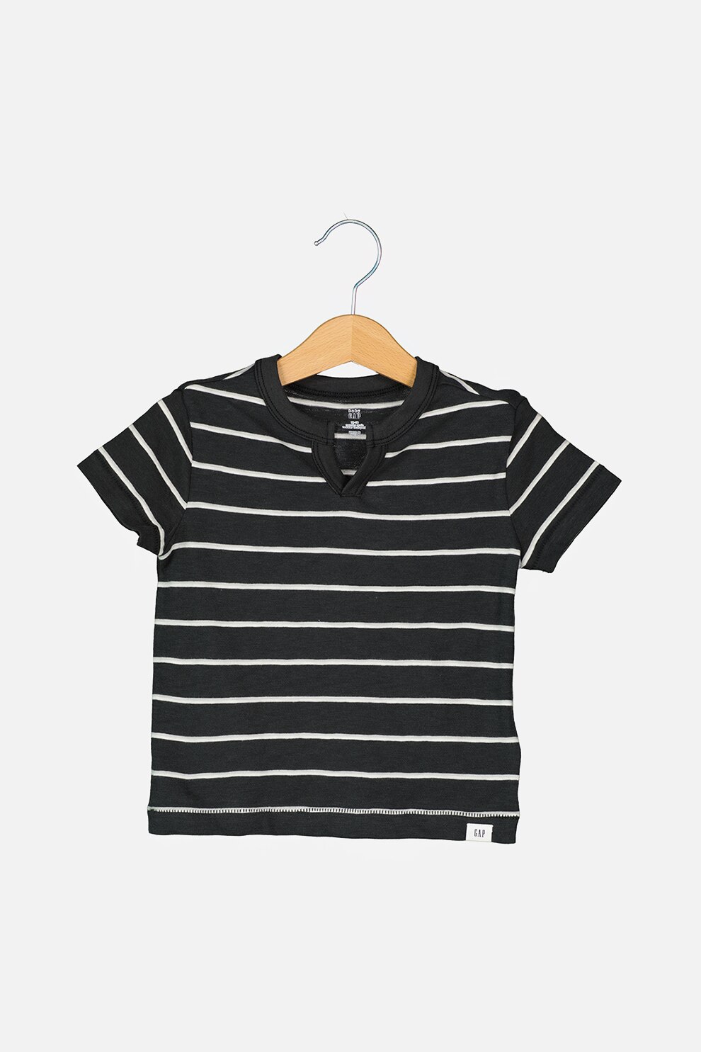 GAP, Tricou cu dungi si decupaj in V, Gri antracit/Alb