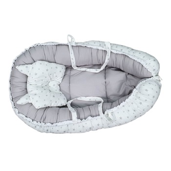 Baby Nest cu pernuta si 2 fete, culoare gri Baby Nest cu pernuta si 2 fete, culoare gri
