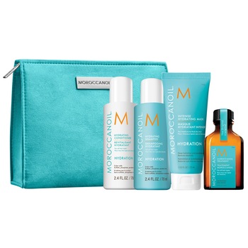 Set pentru calatorie Moroccanoil Hydration: Ulei tratament par, 25ml + Sampon si balsam hidratare, 70 ml + Masca intens hidratanta, 75 ml Set pentru calatorie Moroccanoil Hydration: Ulei tratament par, 25ml + Sampon si balsam hidratare, 70 ml + Masca intens hidratanta, 75 ml