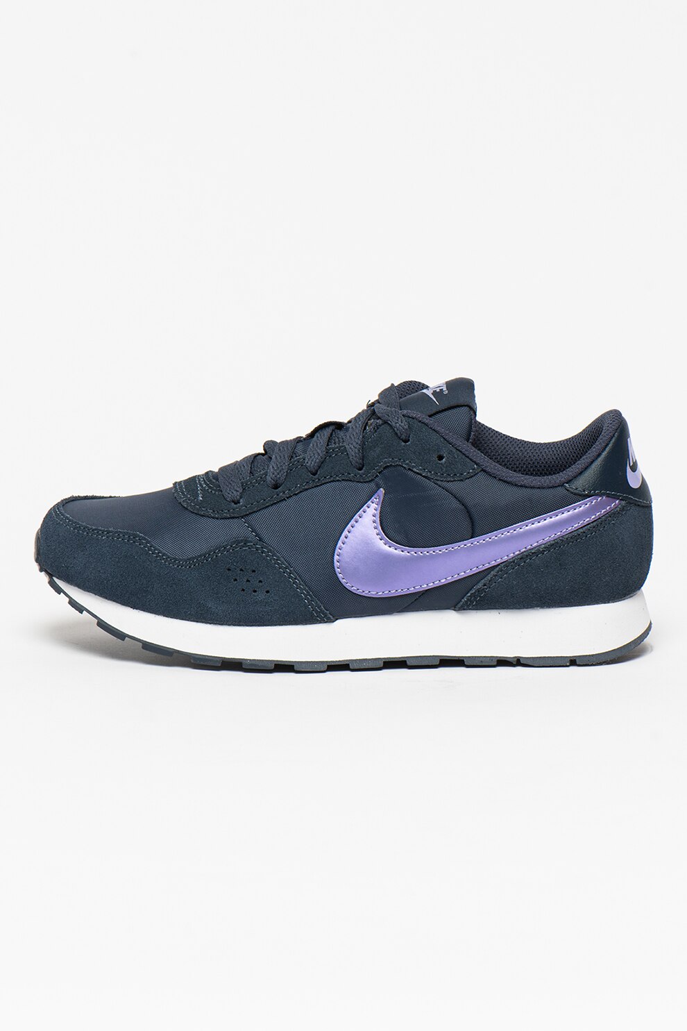 Nike, Pantofi sport cu insertii de piele intoarsa Valiant, bleumarin, violet ametist