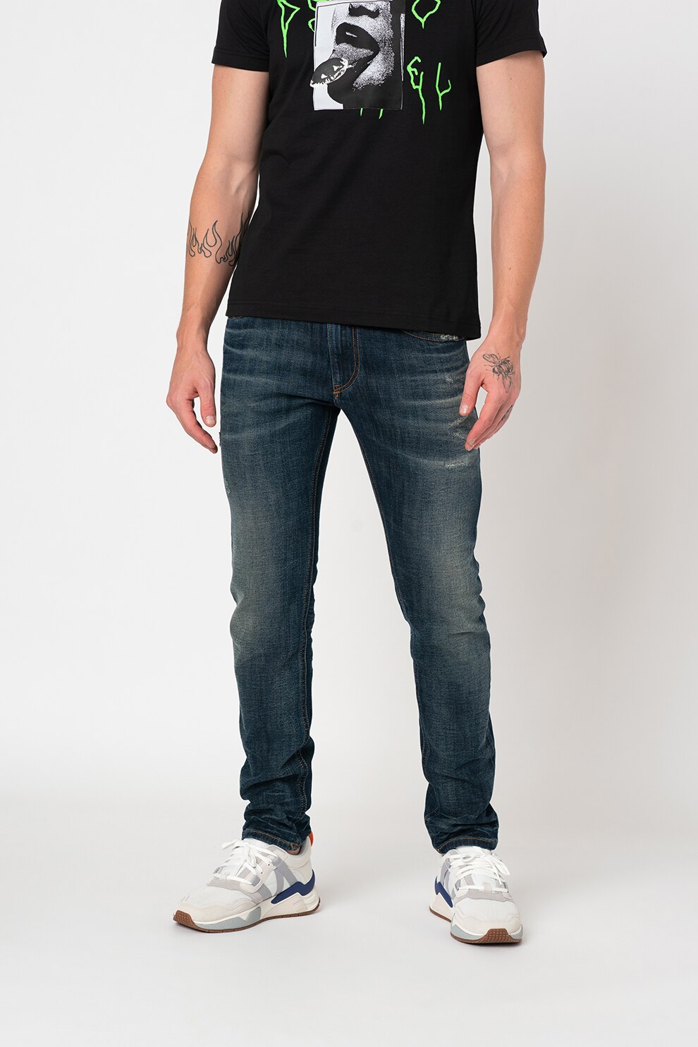 Diesel, Blugi slim fit Thommer, Albastru inchis/Alb prafuit, W32-L32