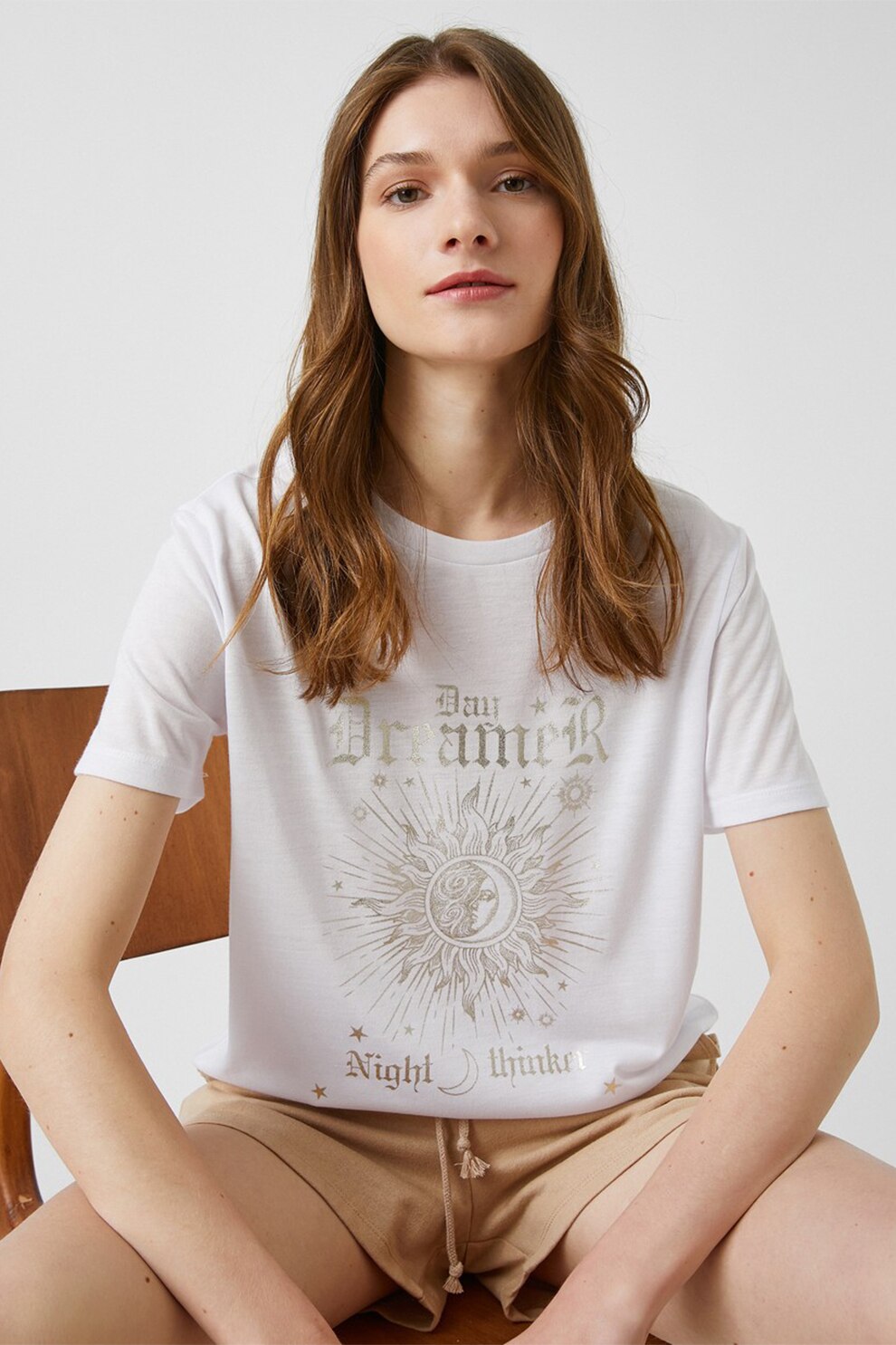 KOTON, Tricou cu decolteu la baza gatului si imprimeu grafic, Alb prafuit, 2XL