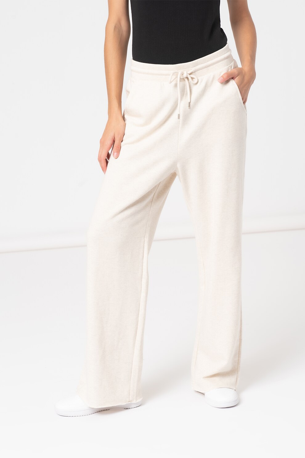 GAP, Pantaloni sport cu croiala ampla si talie ajustabila, Alb fildes, XL