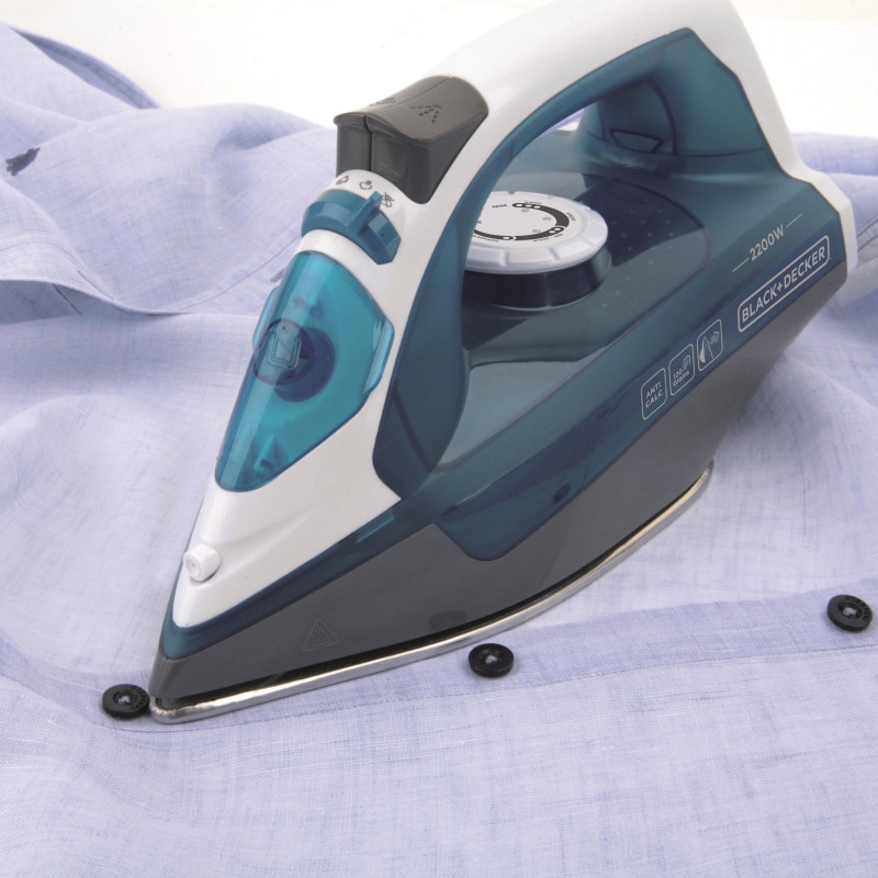 Black & Decker X2150 2200-Watt Auto Shut-Off Steam Iron for 220